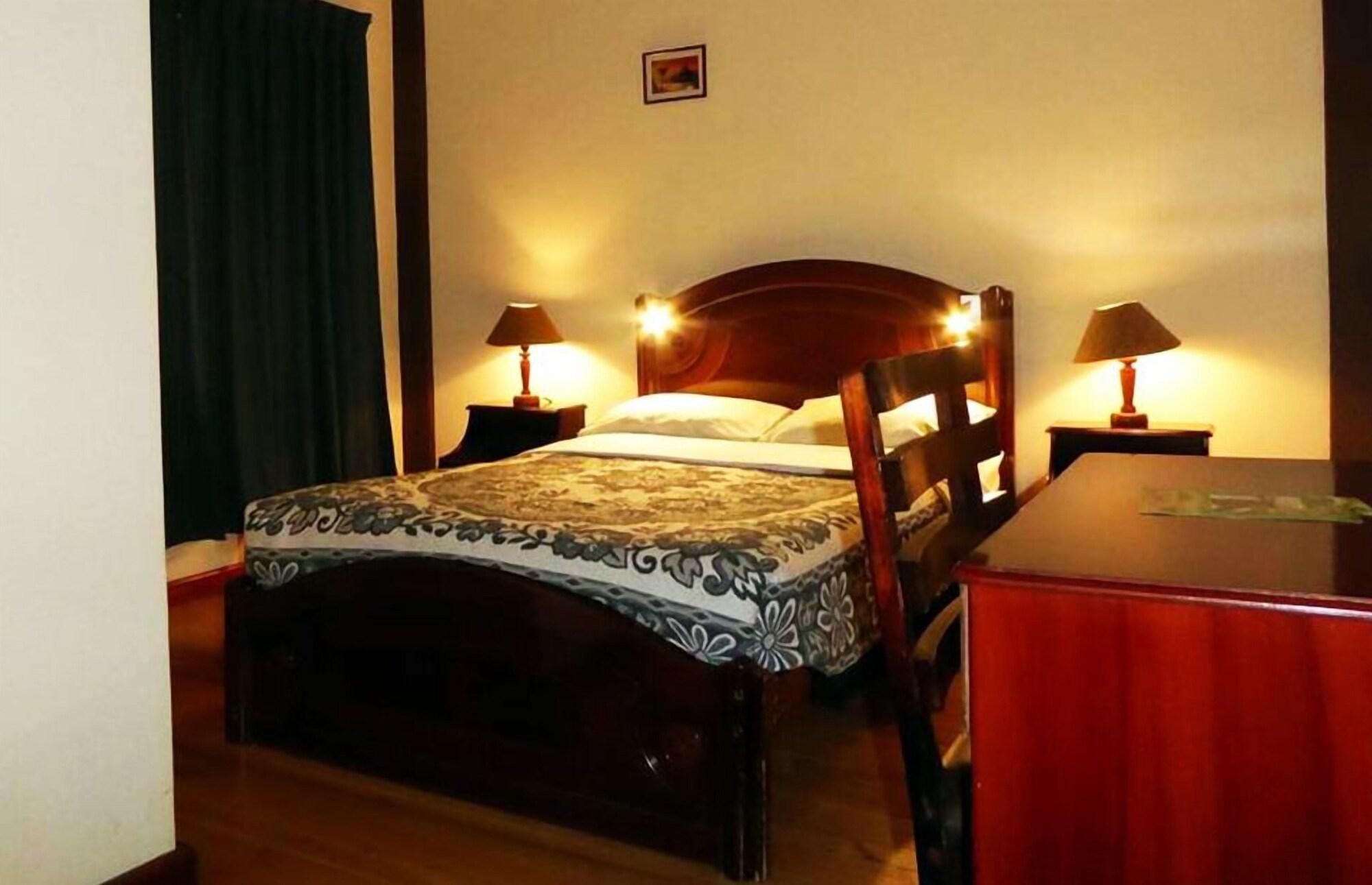 Jhomana Guesthouse กีโต ภายนอก รูปภาพ